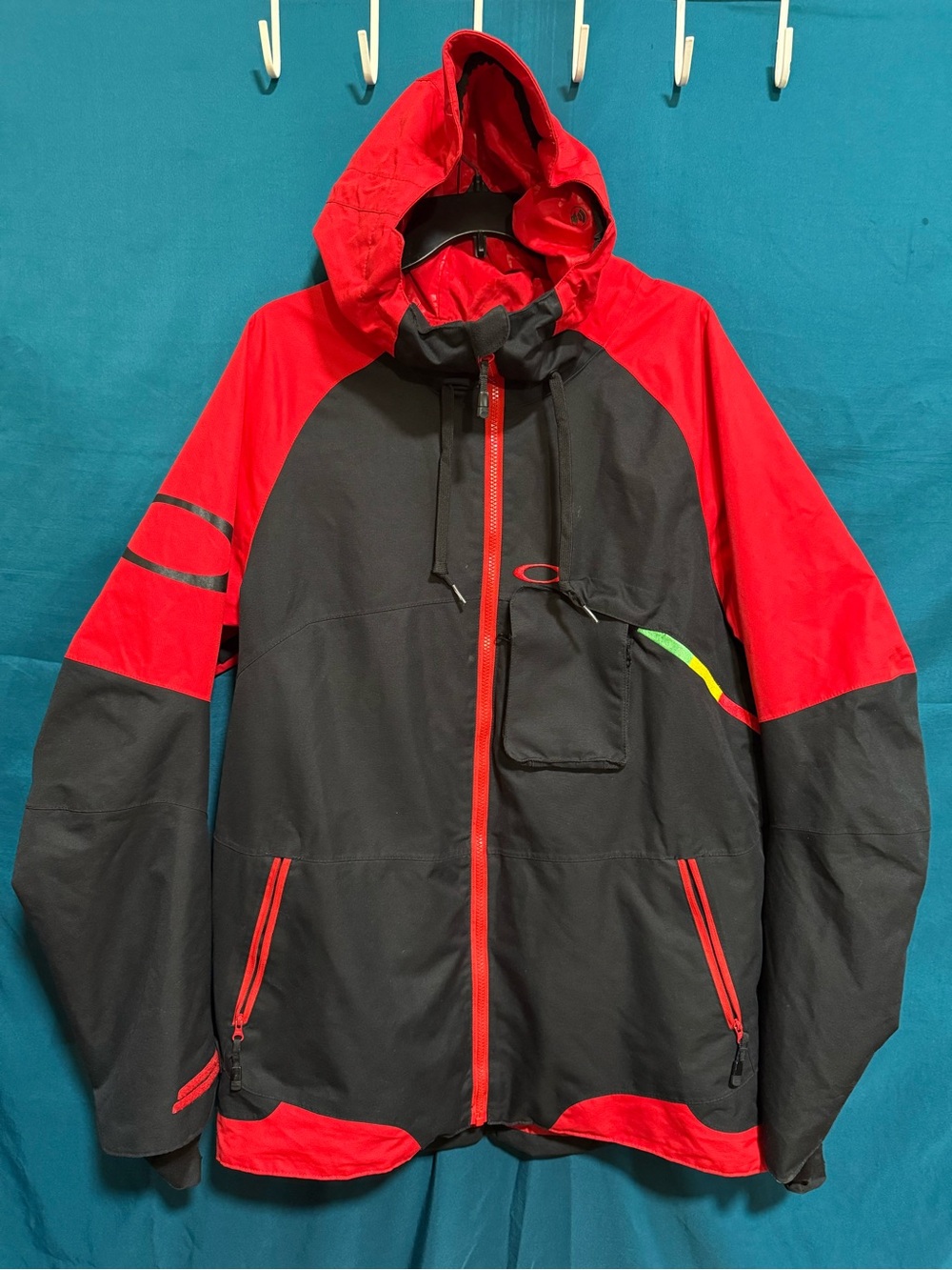Men’s Oakley Black and Red Hooded Ski Jacket with Contrast Zip